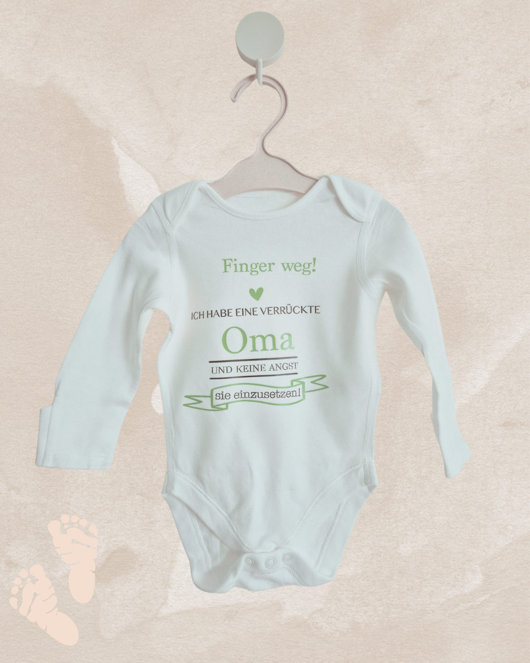 Cooles Statement: Babybody „Finger weg! Ich habe eine verrückte Oma“